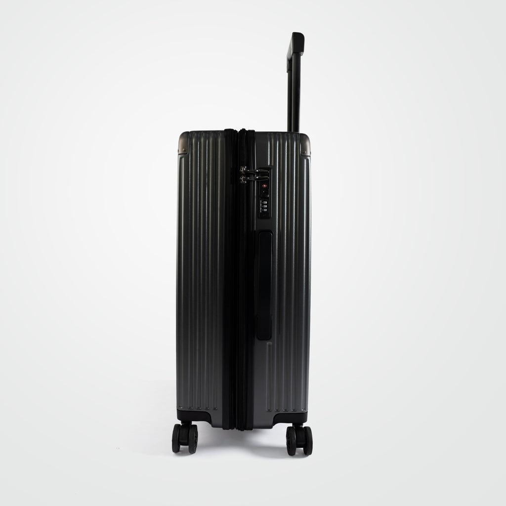 REO Metro Black Polycarbonate Luggage