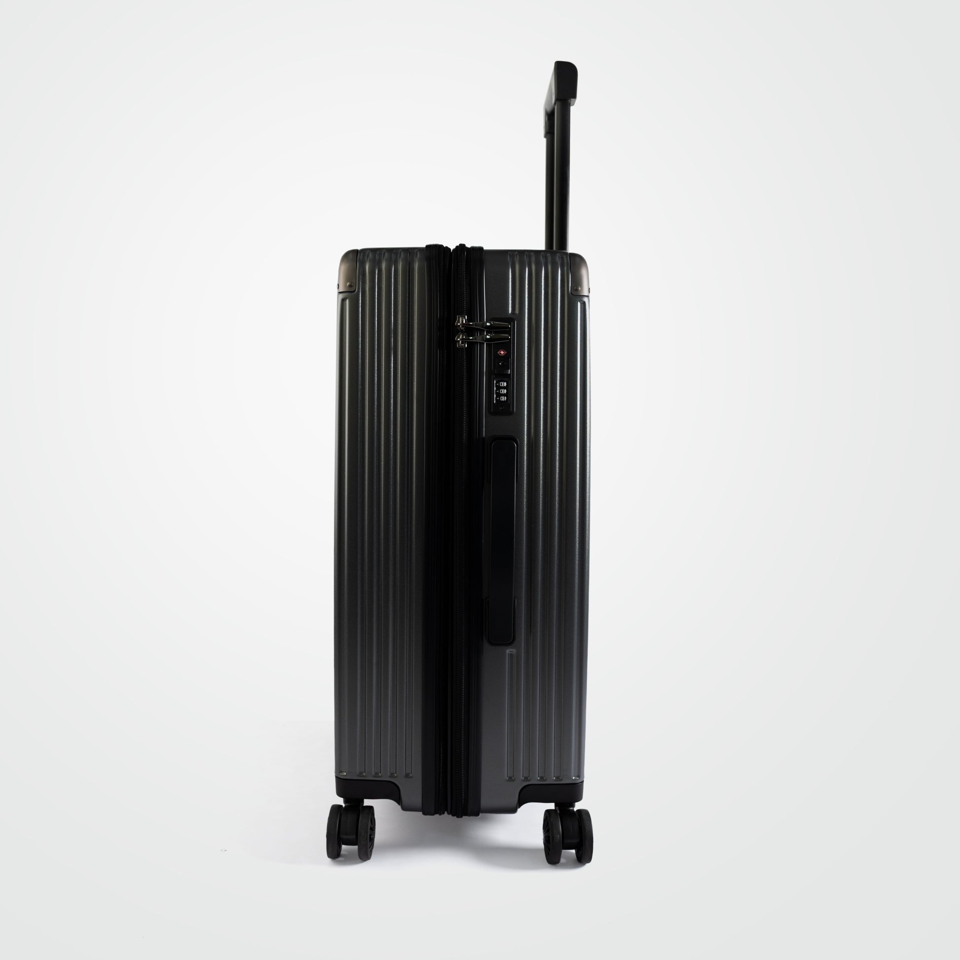 REO Metro Black Polycarbonate Luggage