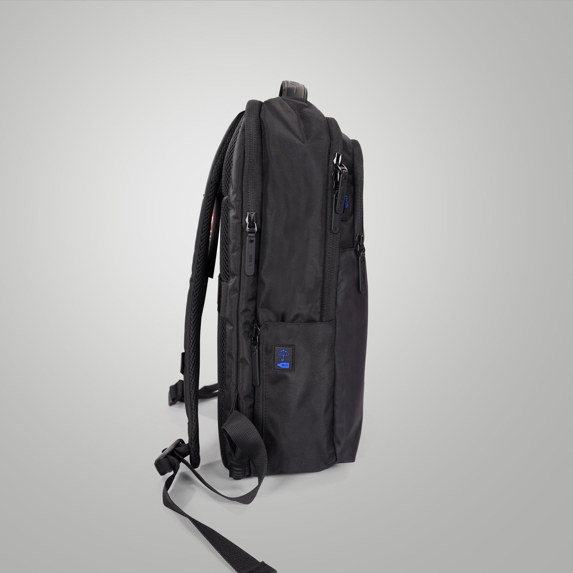 REO Black Minimalist Backpack