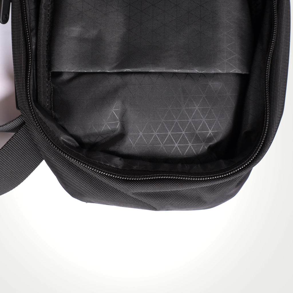 REO CompactGo Shoulder Bag