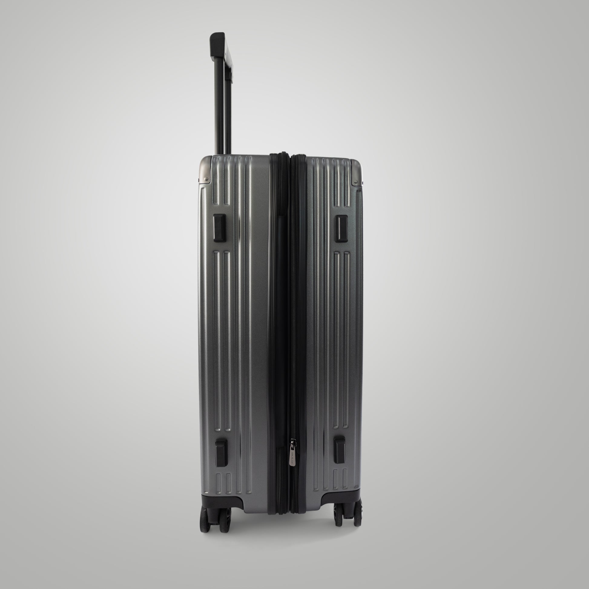 REO Metro Gray Polycarbonate Luggage